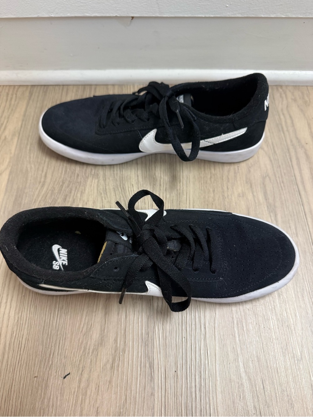 Nike Men’s SB Heritage Vulc Sneakers (Size 8) - Picture 4 of 10